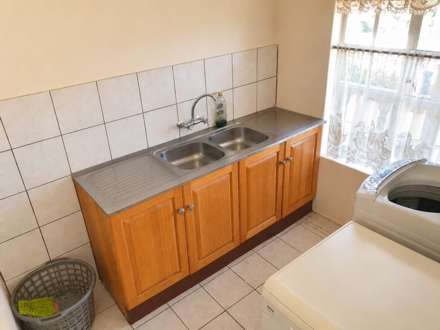5 Bedroom Property for Sale in Cashan North West